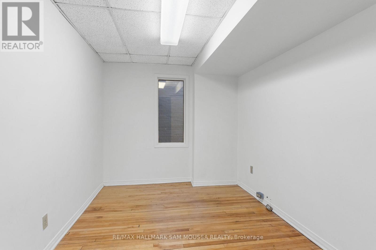 162-164 Metcalfe Street, Ottawa, Ontario  K2P 1P2 - Photo 4 - X13650276