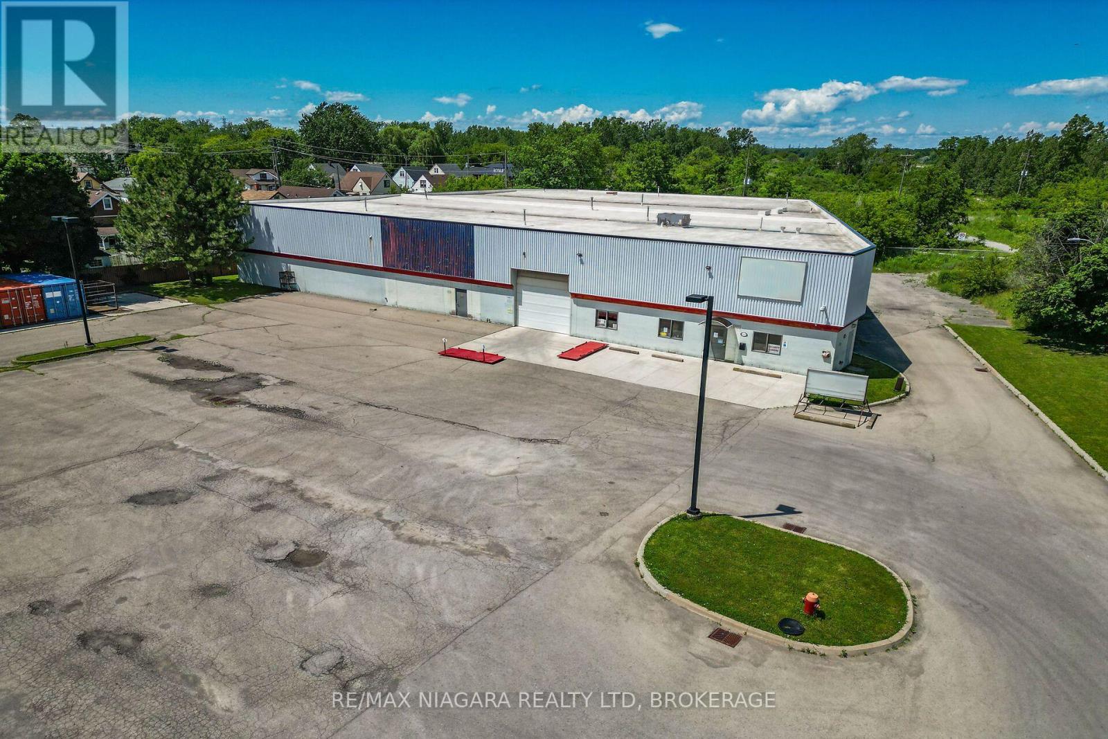 4425 First Avenue N, Niagara Falls, Ontario L2E 4G1 - Photo 3 - X13604350
