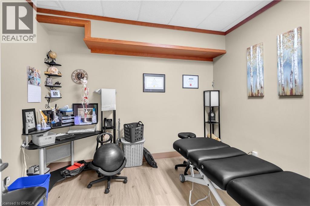 274 King George Road, Brantford, Ontario  N3R 5L6 - Photo 23 - 40853946