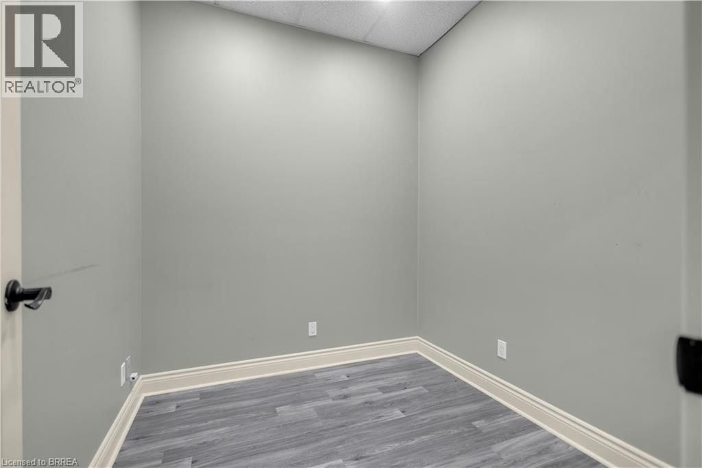 274 King George Road, Brantford, Ontario  N3R 5L6 - Photo 45 - 40853946