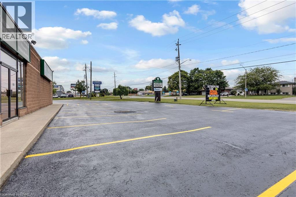 274 King George Road, Brantford, Ontario  N3R 5L6 - Photo 9 - 40853946