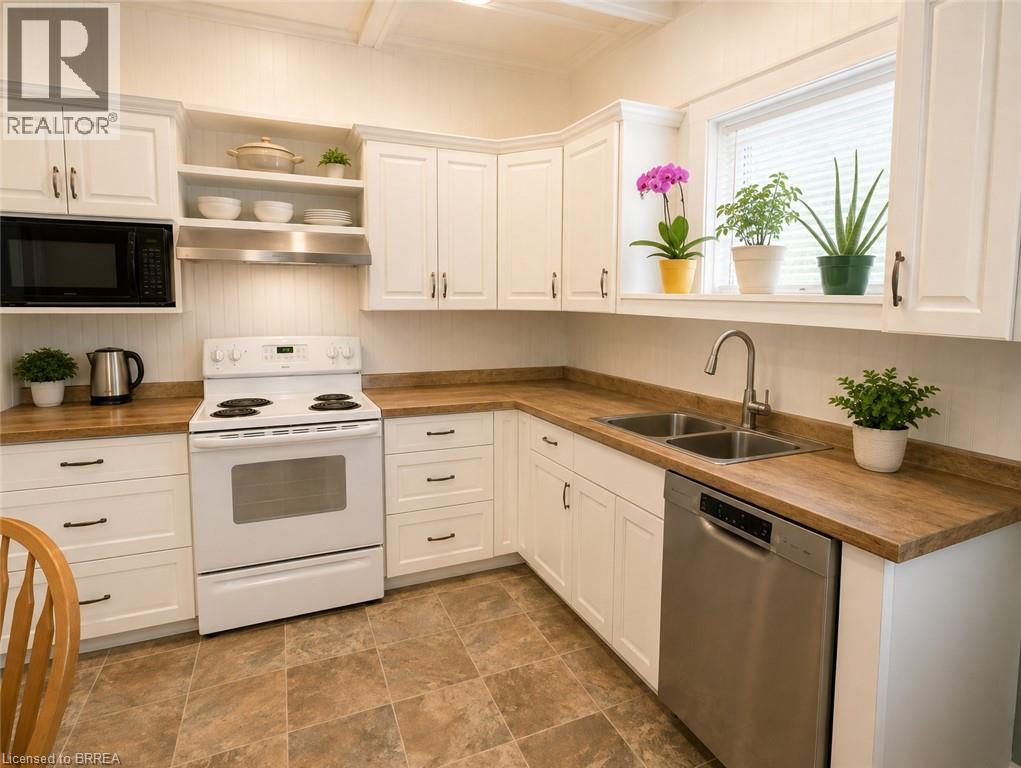 49 Palmerston Avenue, Brantford, Ontario  N3T 4L1 - Photo 9 - 40853712