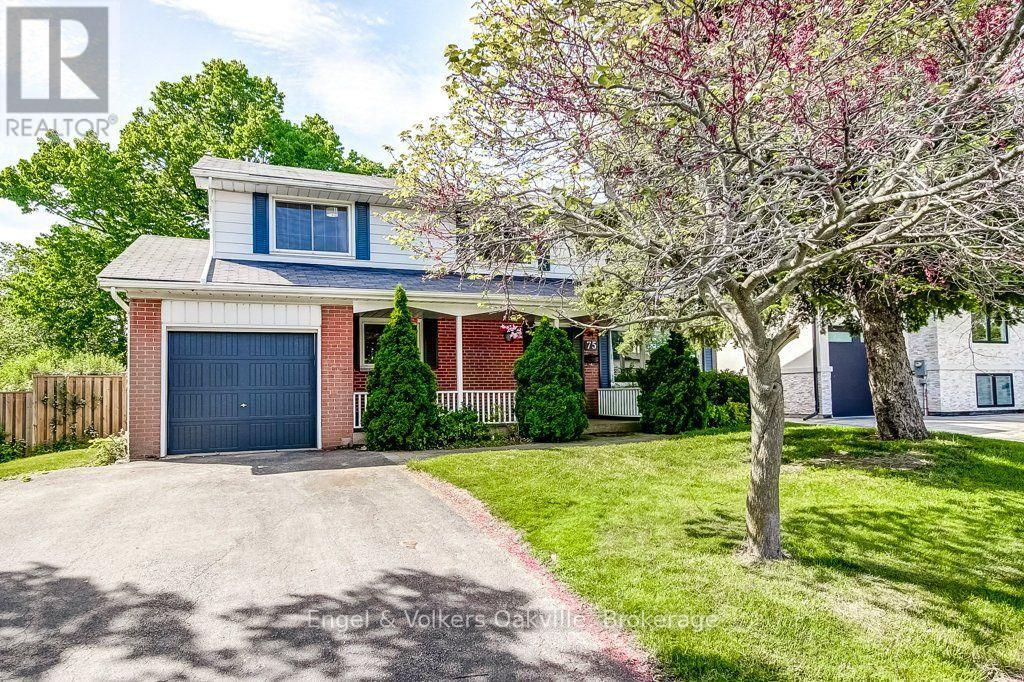 75 Ridge Drive, Oakville, Ontario  L6H 1B7 - Photo 2 - W13650350