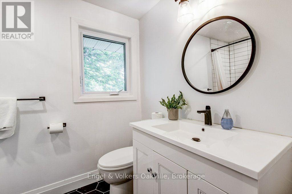 75 Ridge Drive, Oakville, Ontario  L6H 1B7 - Photo 36 - W13650350