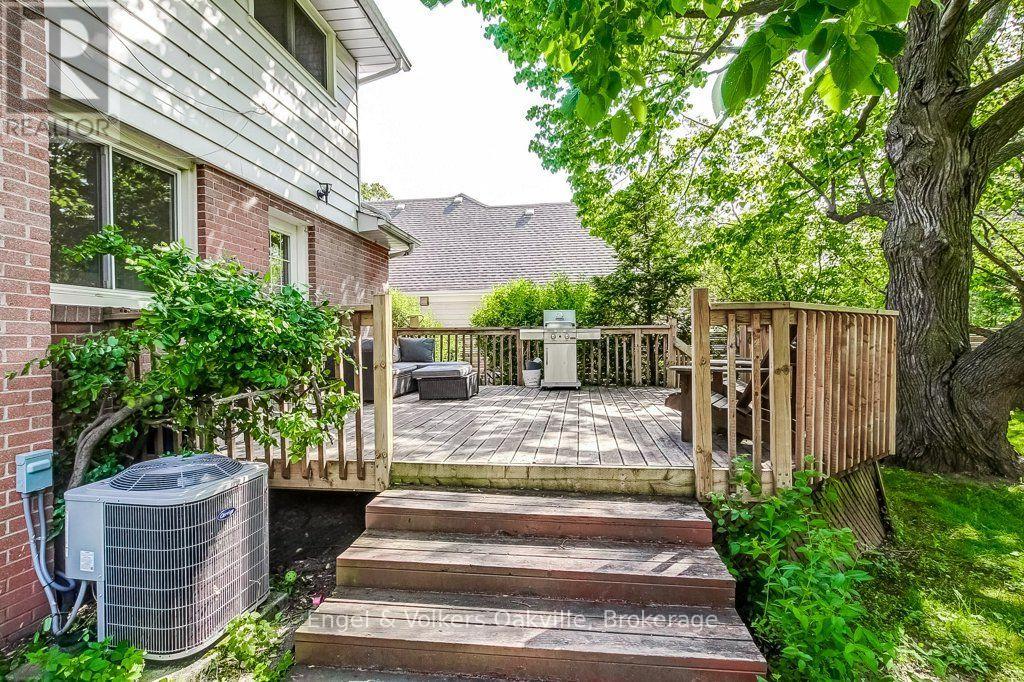 75 Ridge Drive, Oakville, Ontario  L6H 1B7 - Photo 45 - W13650350