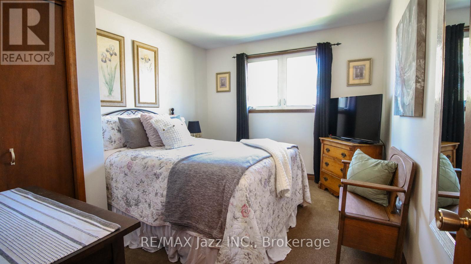 330 Nipigon Street, Oshawa, Ontario L1J 4N9 - Photo 13 - E13649132