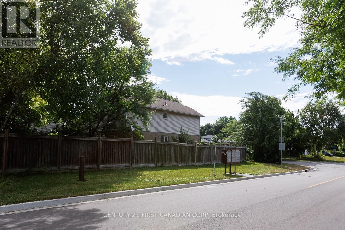 255 Deveron Crescent, London South, Ontario  N5Z 4N2 - Photo 36 - X13638370