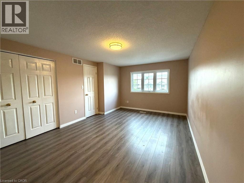 300 Activa Avenue, Kitchener, Ontario  N2E 3V1 - Photo 11 - 40853763