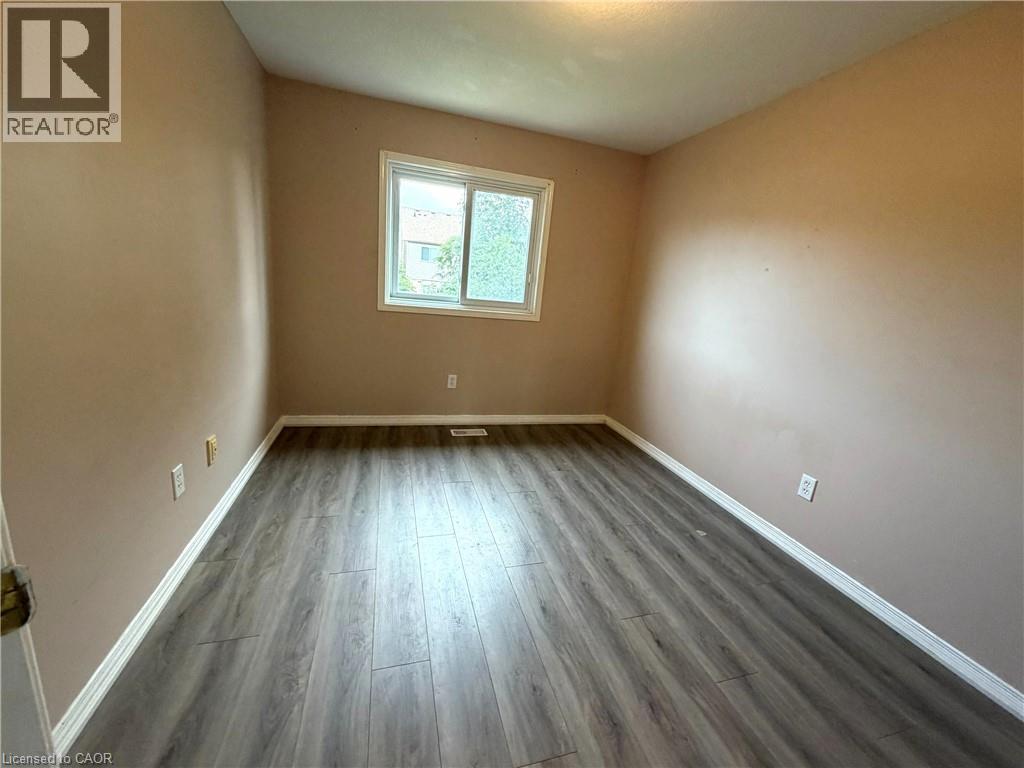 300 Activa Avenue, Kitchener, Ontario  N2E 3V1 - Photo 17 - 40853763