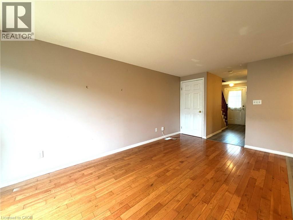 300 Activa Avenue, Kitchener, Ontario  N2E 3V1 - Photo 5 - 40853763