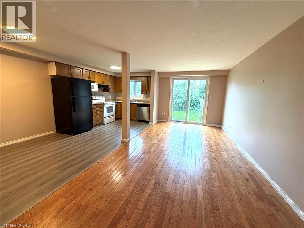 300 Activa Avenue, Kitchener, Ontario  N2E 3V1 - Photo 7 - 40853763
