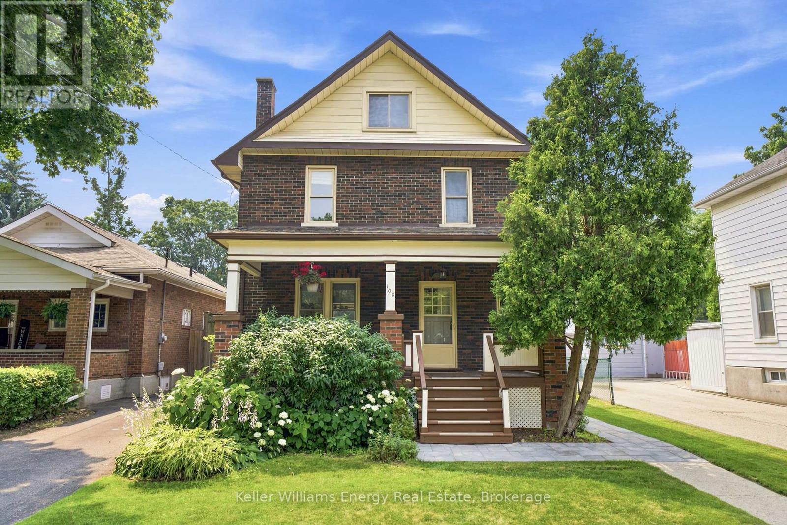 100 BURK STREET, Oshawa, Ontario