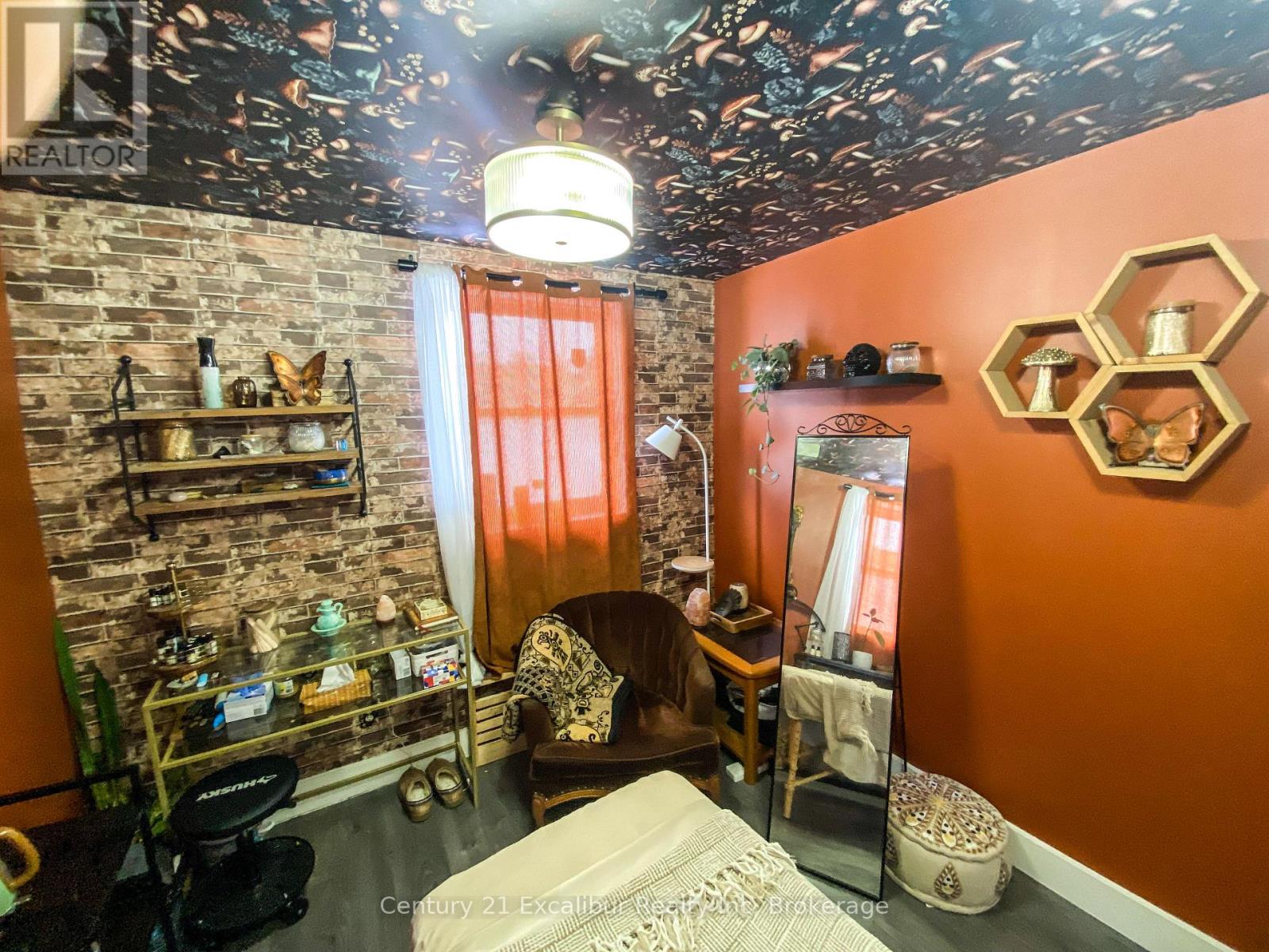 154 Maint Street S, Wellington North (Mount Forest), Ontario  N0G 2L2 - Photo 4 - X13650168