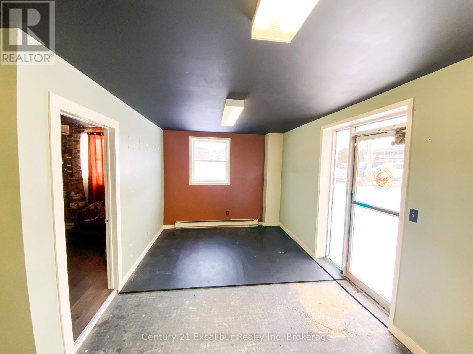 154 Maint Street S, Wellington North (Mount Forest), Ontario  N0G 2L2 - Photo 5 - X13650168