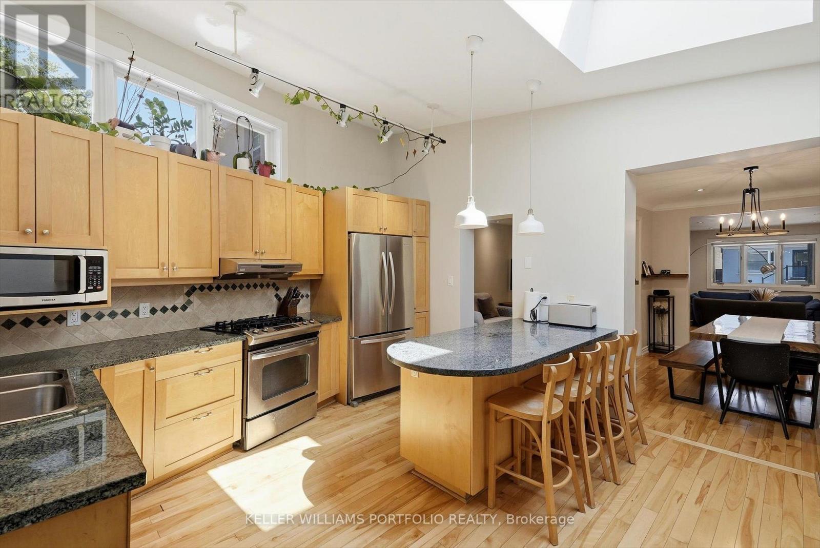 222 Hillsdale Avenue E, Toronto, Ontario  M4S 1T6 - Photo 15 - C13650214