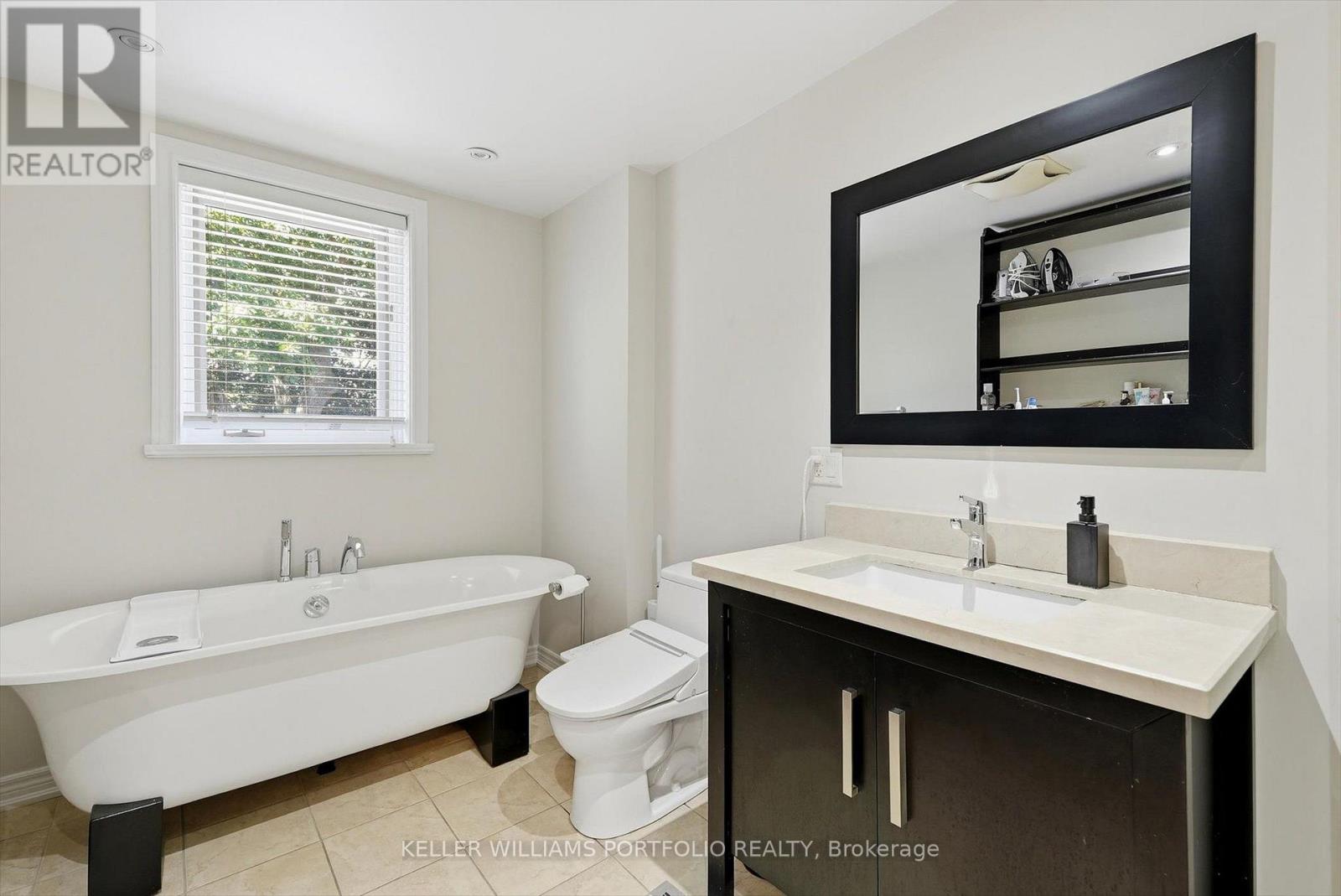 222 Hillsdale Avenue E, Toronto, Ontario  M4S 1T6 - Photo 28 - C13650214