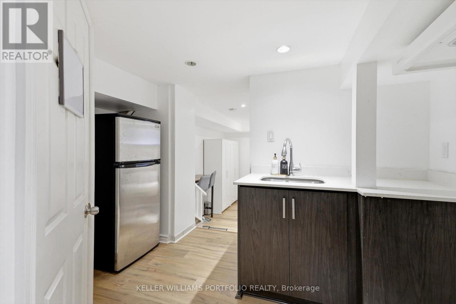 222 Hillsdale Avenue E, Toronto, Ontario  M4S 1T6 - Photo 38 - C13650214