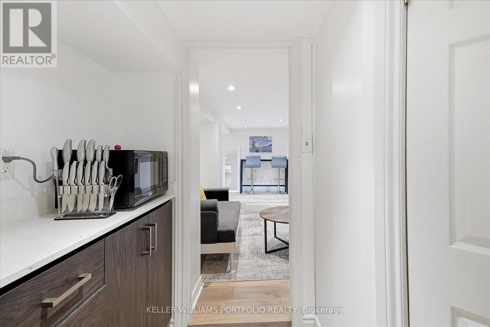 222 Hillsdale Avenue E, Toronto, Ontario  M4S 1T6 - Photo 39 - C13650214