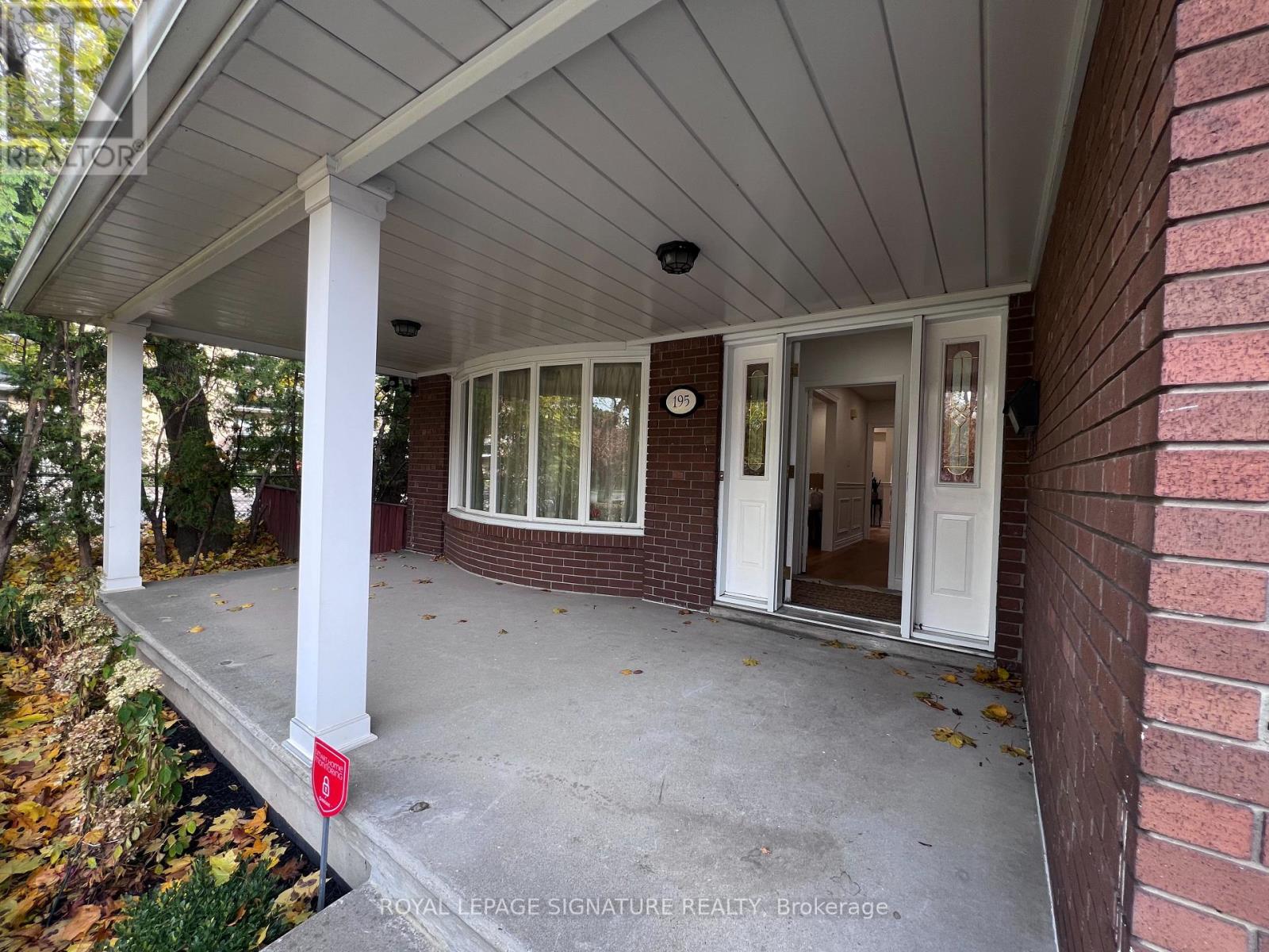 195 Upper Canada Drive, Toronto, Ontario  M2P 1T2 - Photo 2 - C13650236