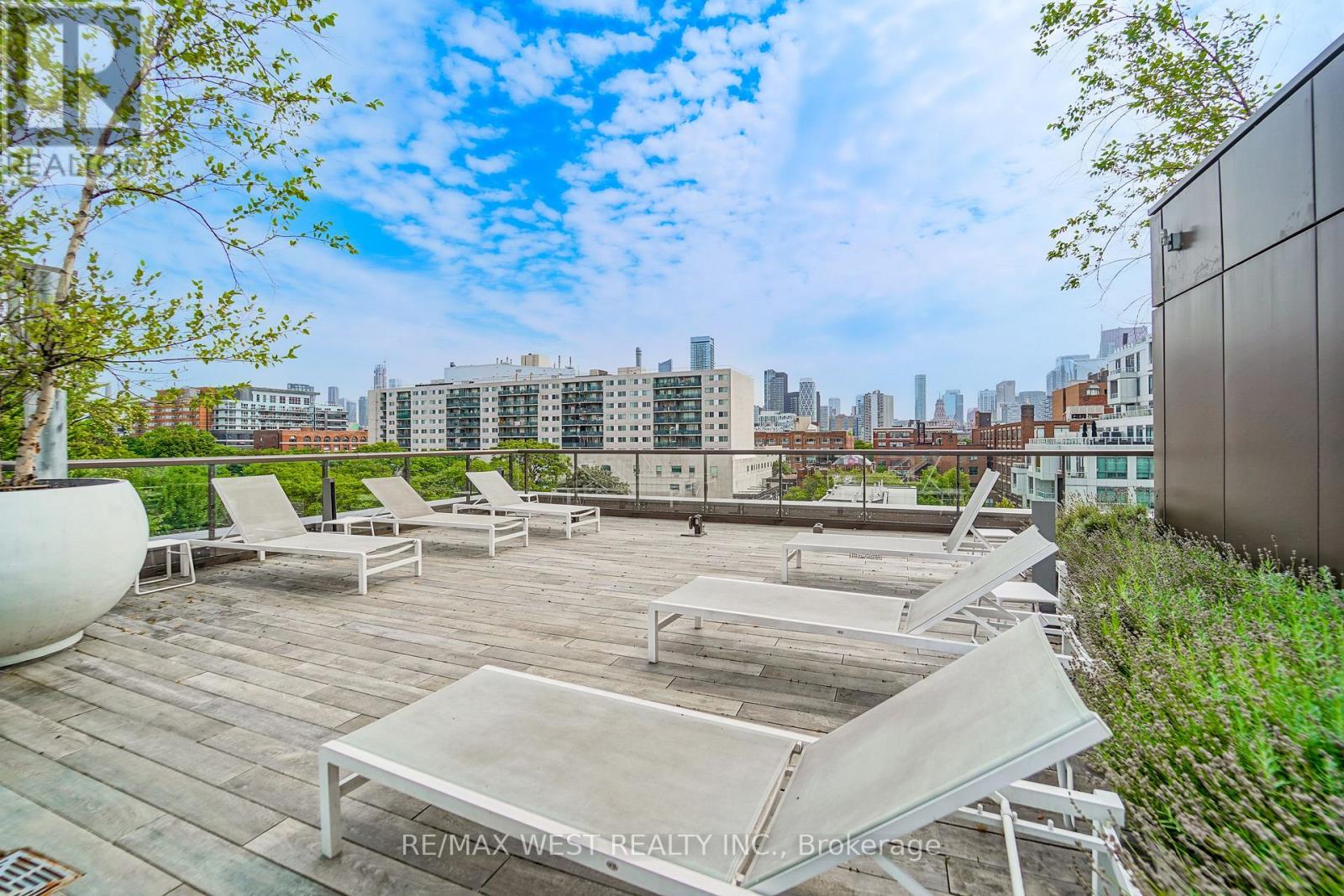 203 - 80 Vanauley Street, Toronto, Ontario  M5T 0C9 - Photo 12 - C13650320