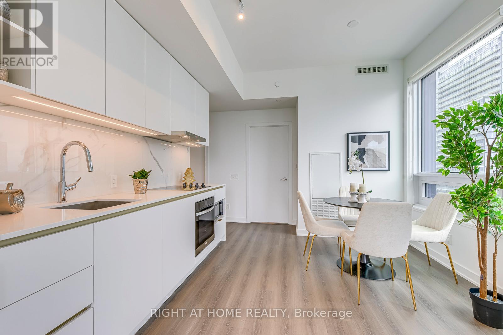 3112 - 8 Wellesley Street W, Toronto, Ontario  M4Y 0J5 - Photo 13 - C13650332