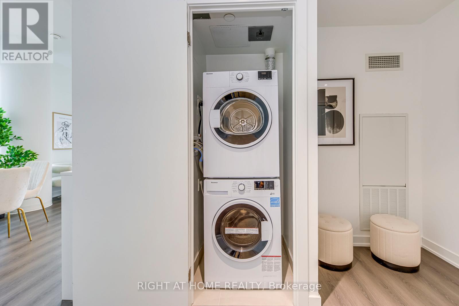3112 - 8 Wellesley Street W, Toronto, Ontario  M4Y 0J5 - Photo 28 - C13650332