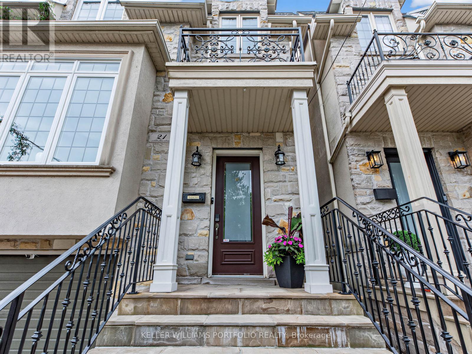 21 Albertus Avenue, Toronto, Ontario  M4R 1J5 - Photo 3 - C13650358