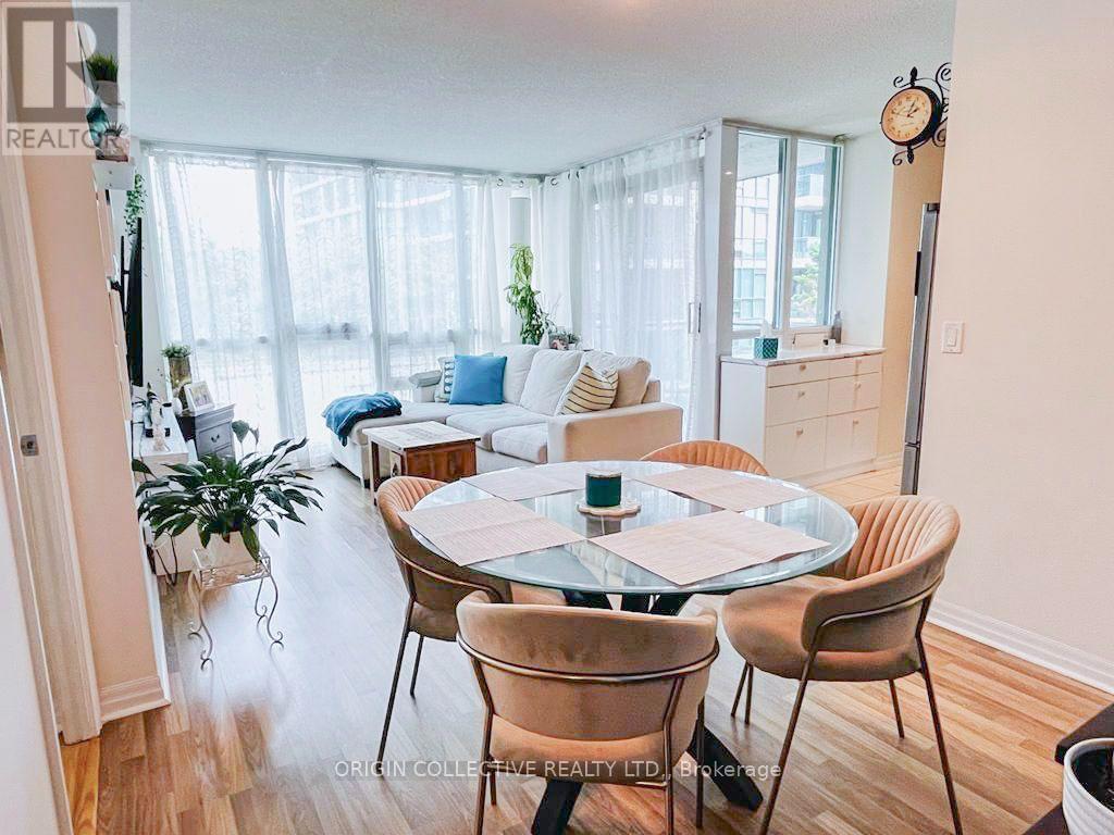 602 - 12 Yonge Street, Toronto, Ontario  M5E 1Z9 - Photo 1 - C13650412
