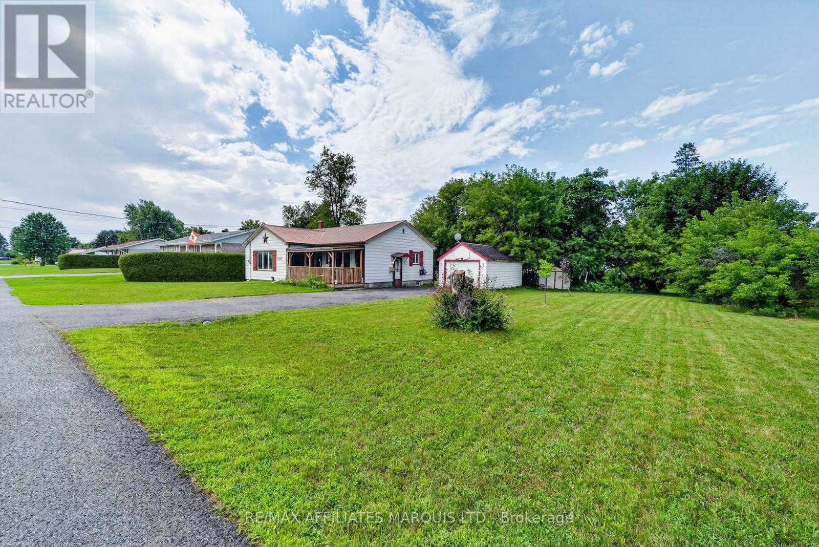 3330 Poirier Avenue, Cornwall, Ontario K6K 1E1 - Photo 3 - X13650368