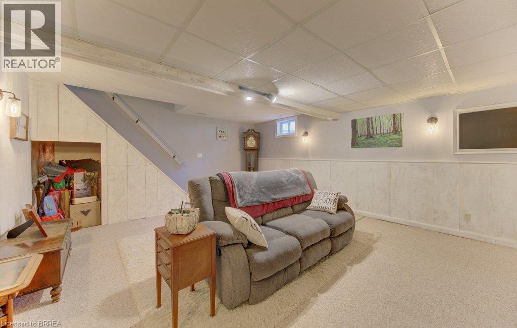 4 Wellington Street, Paris, Ontario  N3L 1S4 - Photo 32 - 40854087
