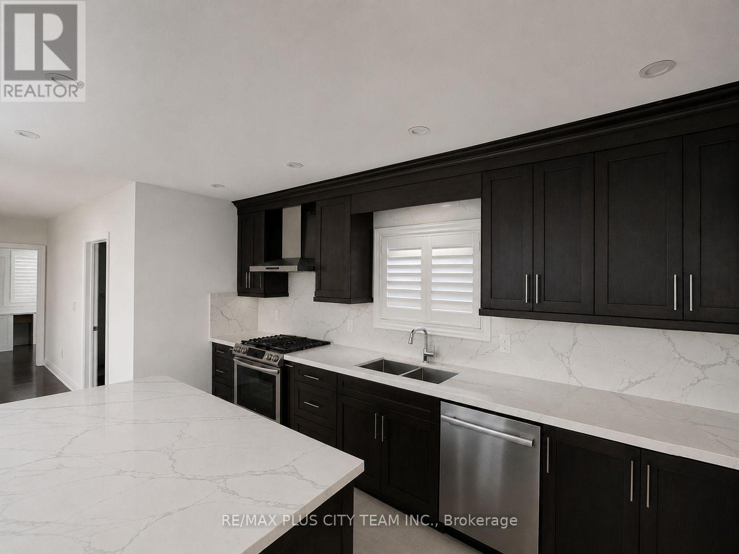 A - 1027 Pape Avenue, Toronto, Ontario  M4K 3W1 - Photo 1 - E13650206
