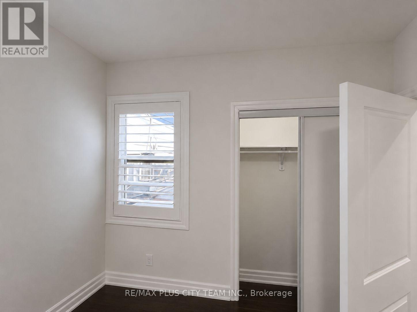A - 1027 Pape Avenue, Toronto, Ontario  M4K 3W1 - Photo 6 - E13650206