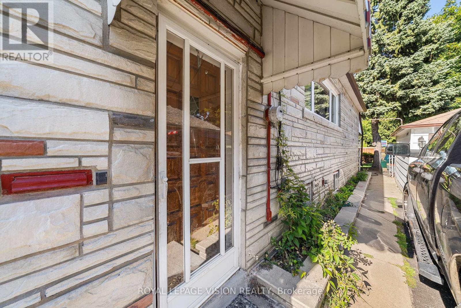 73 Mccowan Road, Toronto, Ontario  M1M 3M3 - Photo 24 - E13650210