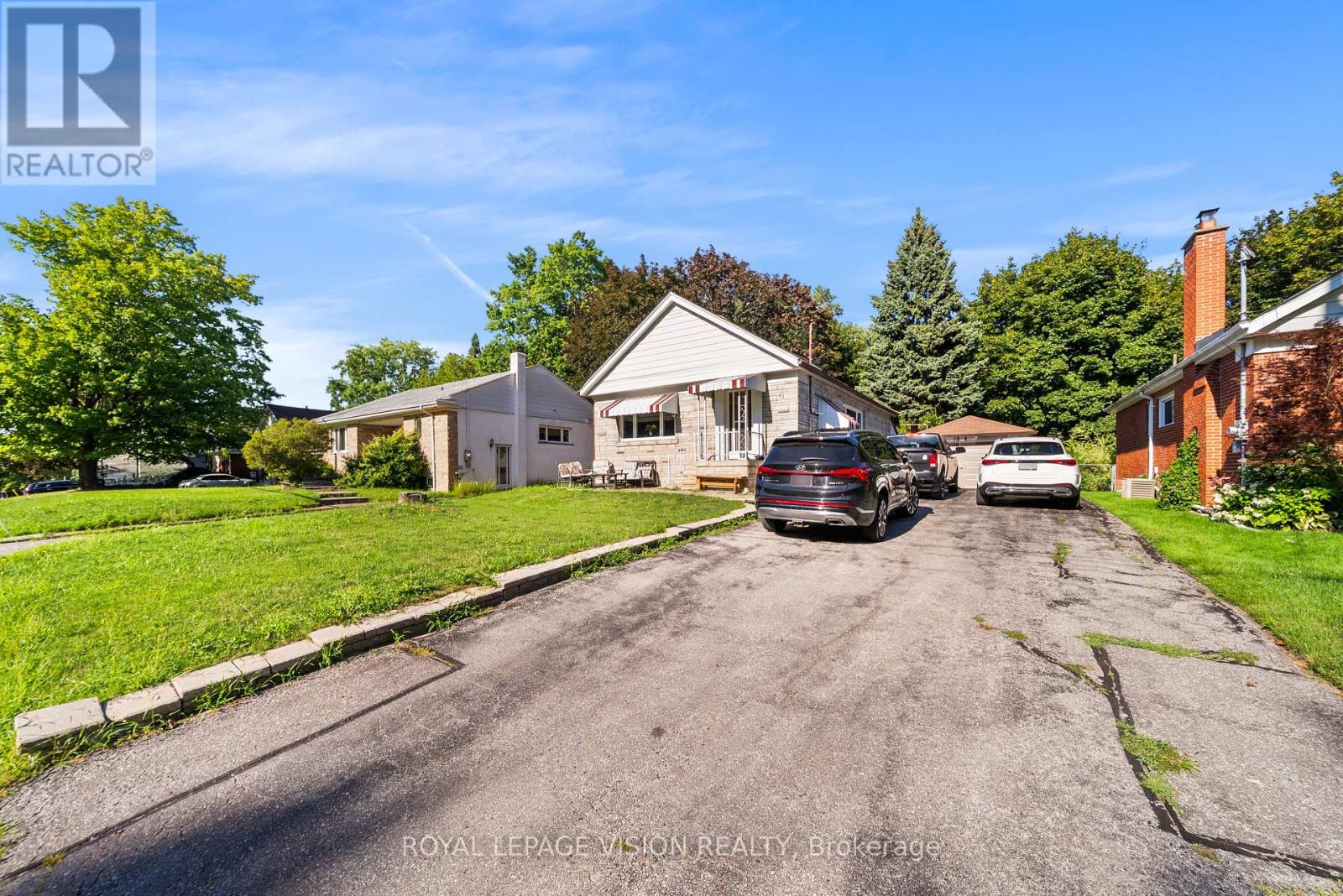 73 Mccowan Road, Toronto, Ontario  M1M 3M3 - Photo 3 - E13650210