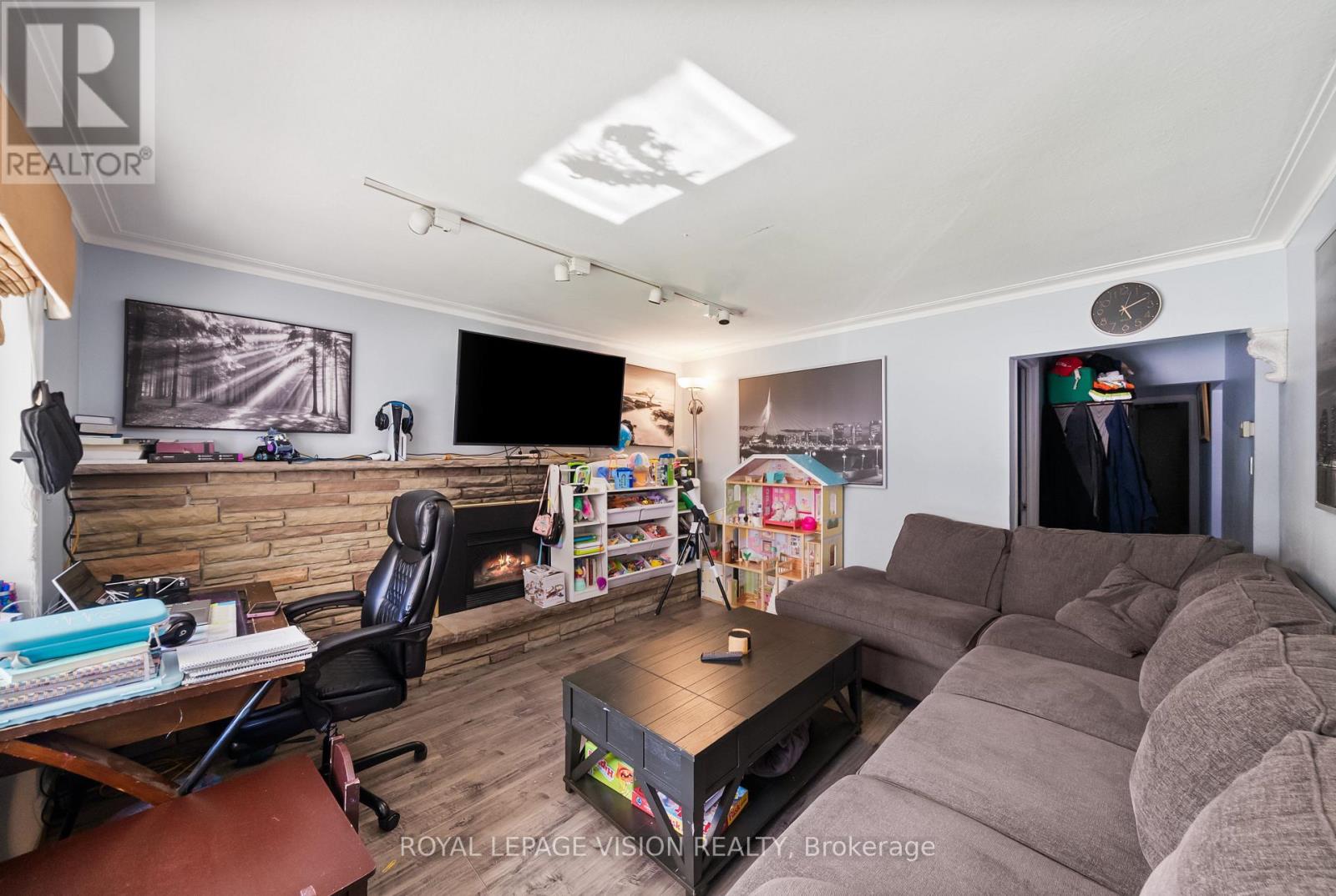 73 Mccowan Road, Toronto, Ontario  M1M 3M3 - Photo 9 - E13650210