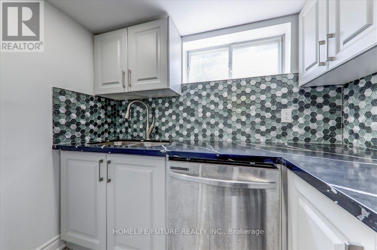 Bsmt - 53 Dennett Drive, Toronto, Ontario  M1S 2E8 - Photo 12 - E13650244