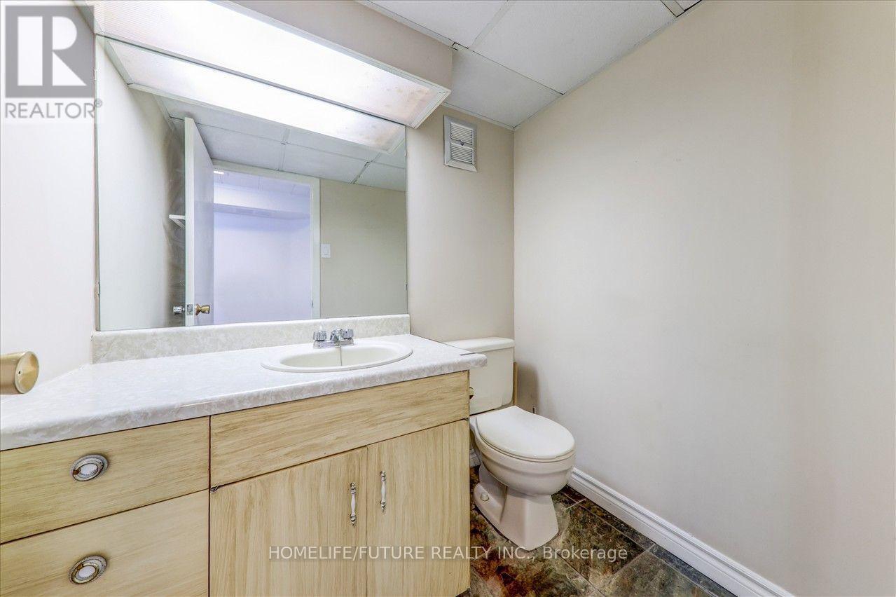Bsmt - 53 Dennett Drive, Toronto, Ontario  M1S 2E8 - Photo 16 - E13650244