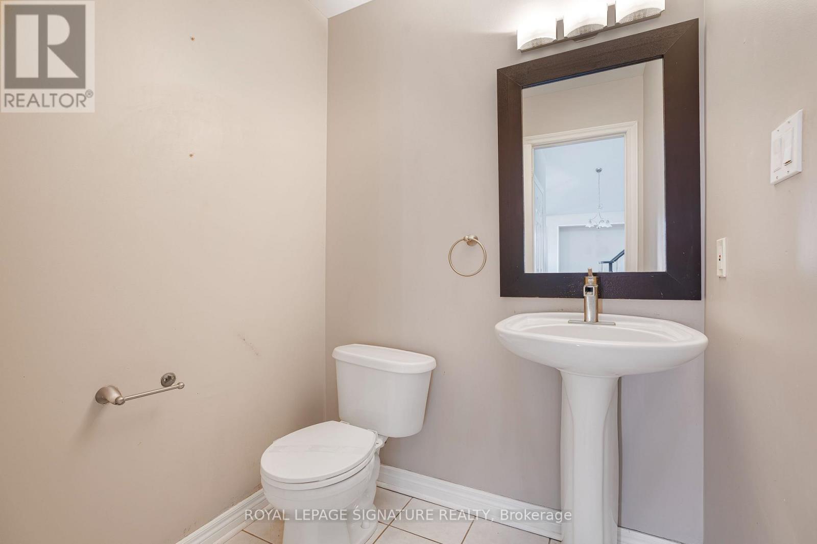 94 Niagara Drive, Oshawa, Ontario  L1G 8A5 - Photo 11 - E13650252