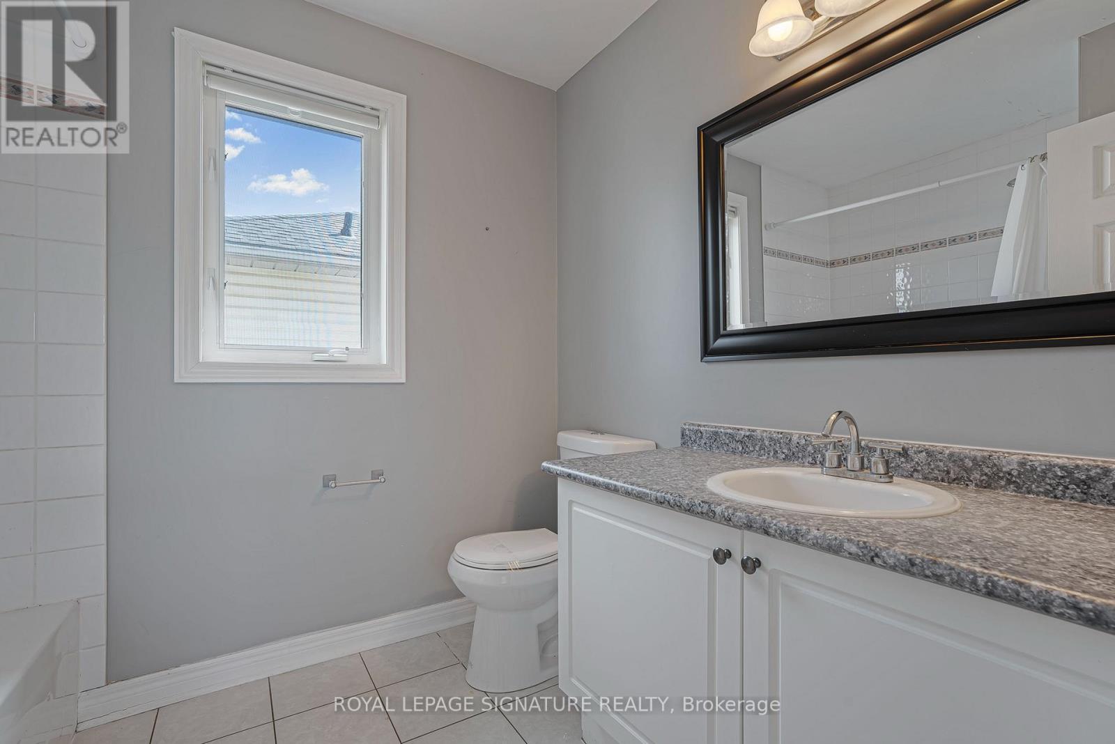94 Niagara Drive, Oshawa, Ontario  L1G 8A5 - Photo 18 - E13650252