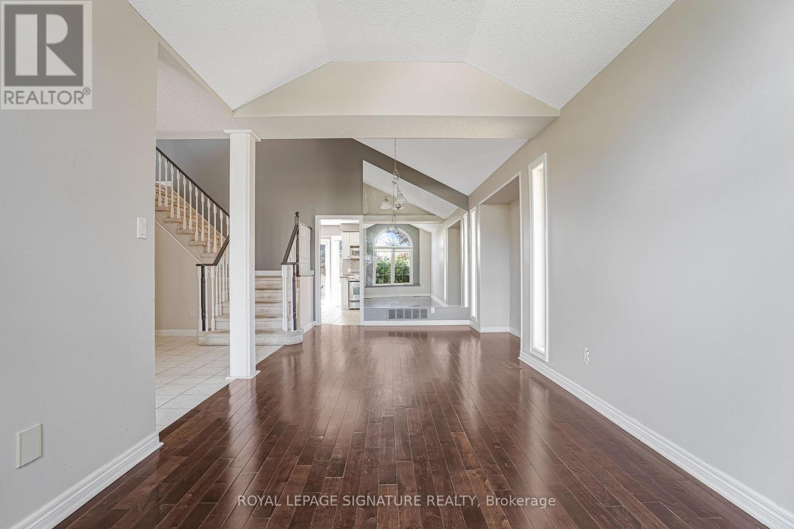 94 Niagara Drive, Oshawa, Ontario  L1G 8A5 - Photo 4 - E13650252