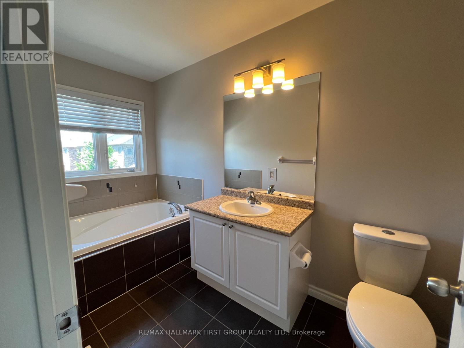 2424 Tillings Road, Pickering, Ontario  L1X 0B6 - Photo 25 - E13650286