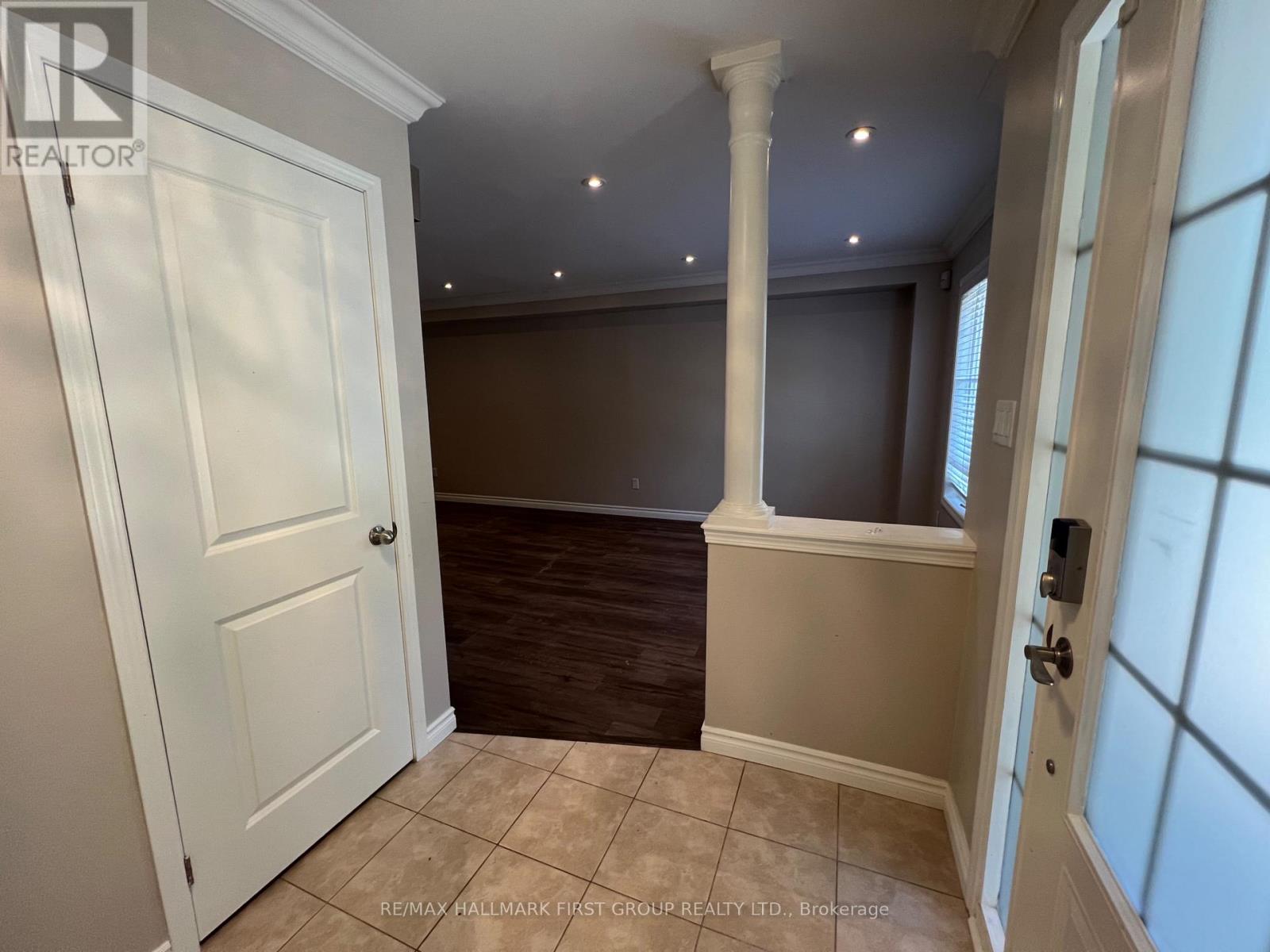 2424 Tillings Road, Pickering, Ontario  L1X 0B6 - Photo 3 - E13650286