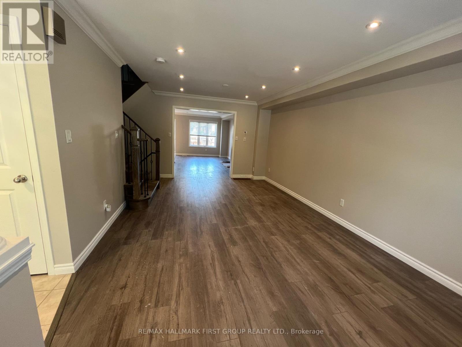 2424 Tillings Road, Pickering, Ontario  L1X 0B6 - Photo 5 - E13650286