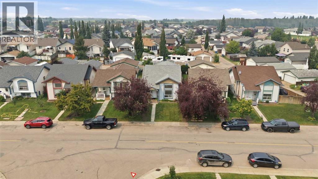 24 Kelly Street, Red Deer, Alberta  T4P 3S9 - Photo 4 - A2334790