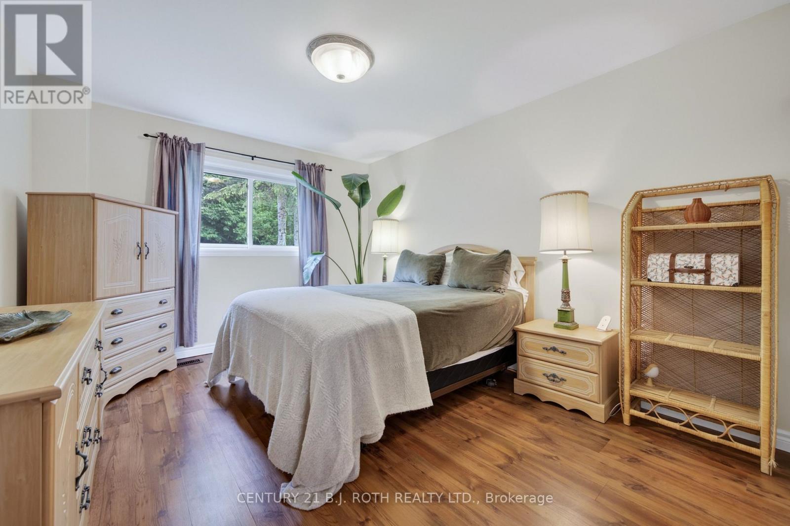 22 Michael Street, Essa, Ontario  L0M 1B2 - Photo 12 - N13650146