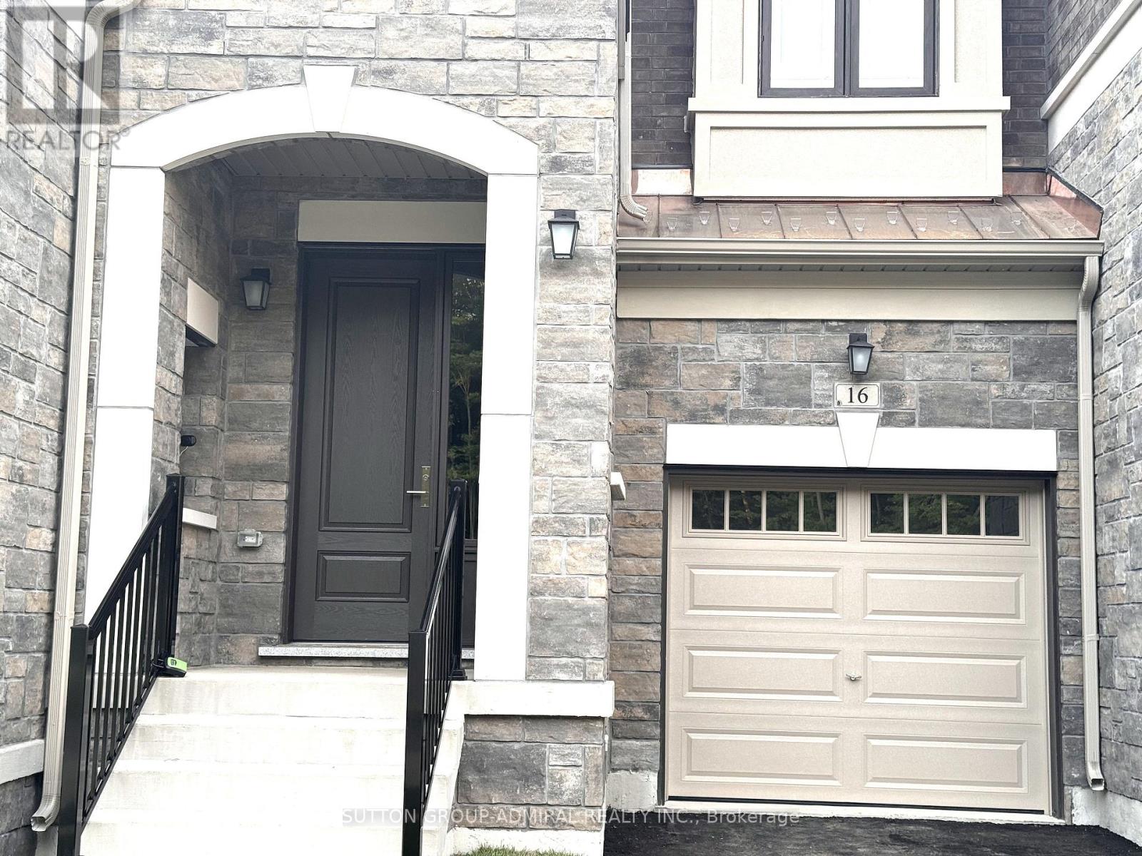 16 Donnacona Drive, Vaughan, Ontario  L4H 5L6 - Photo 3 - N13650198
