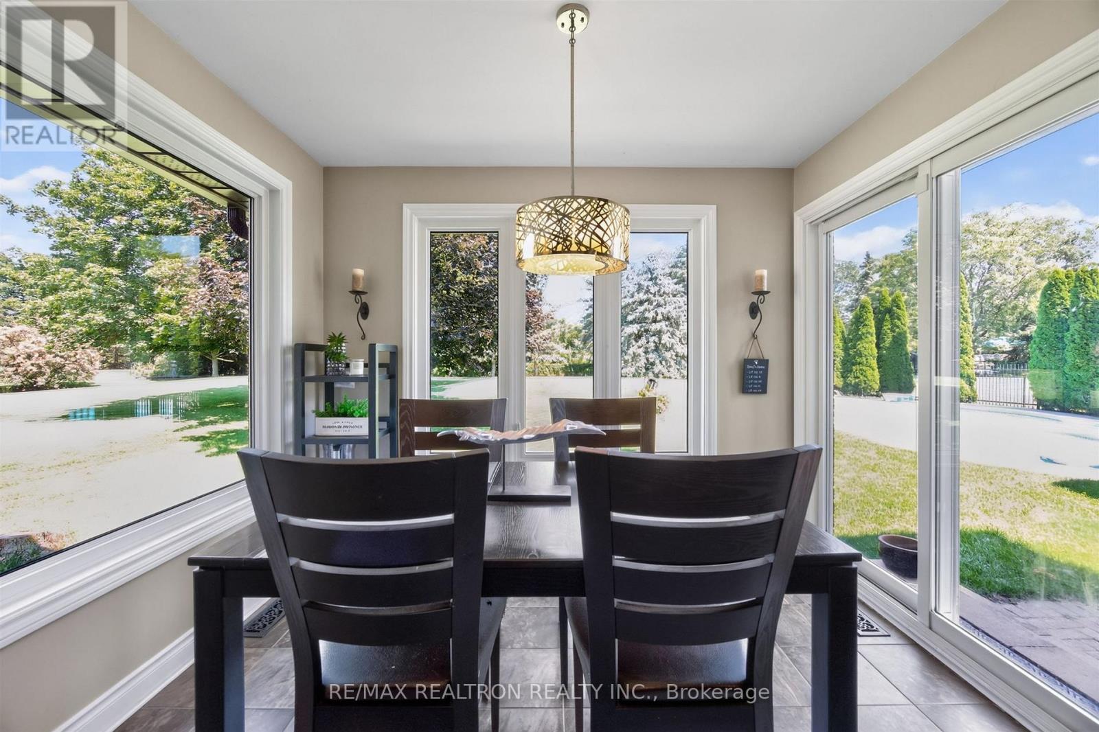 47 Maple Way, East Gwillimbury, Ontario  L0G 1V0 - Photo 13 - N13650302