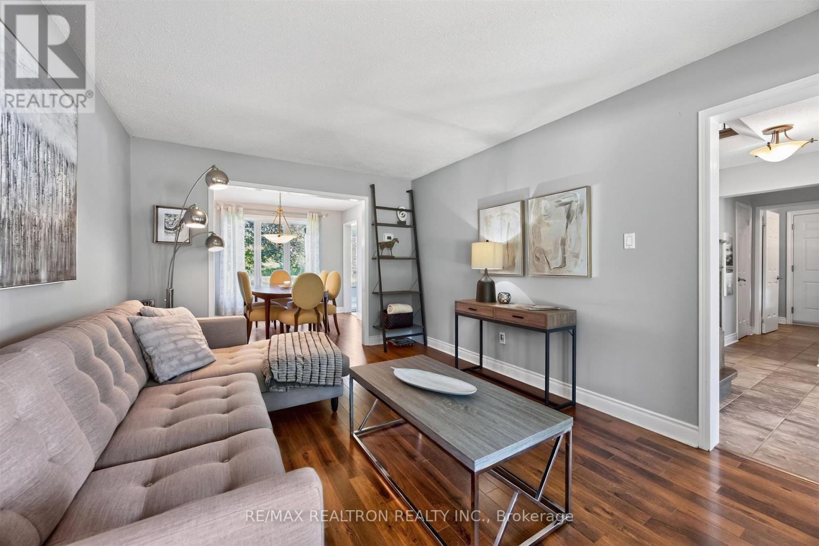47 Maple Way, East Gwillimbury, Ontario  L0G 1V0 - Photo 9 - N13650302