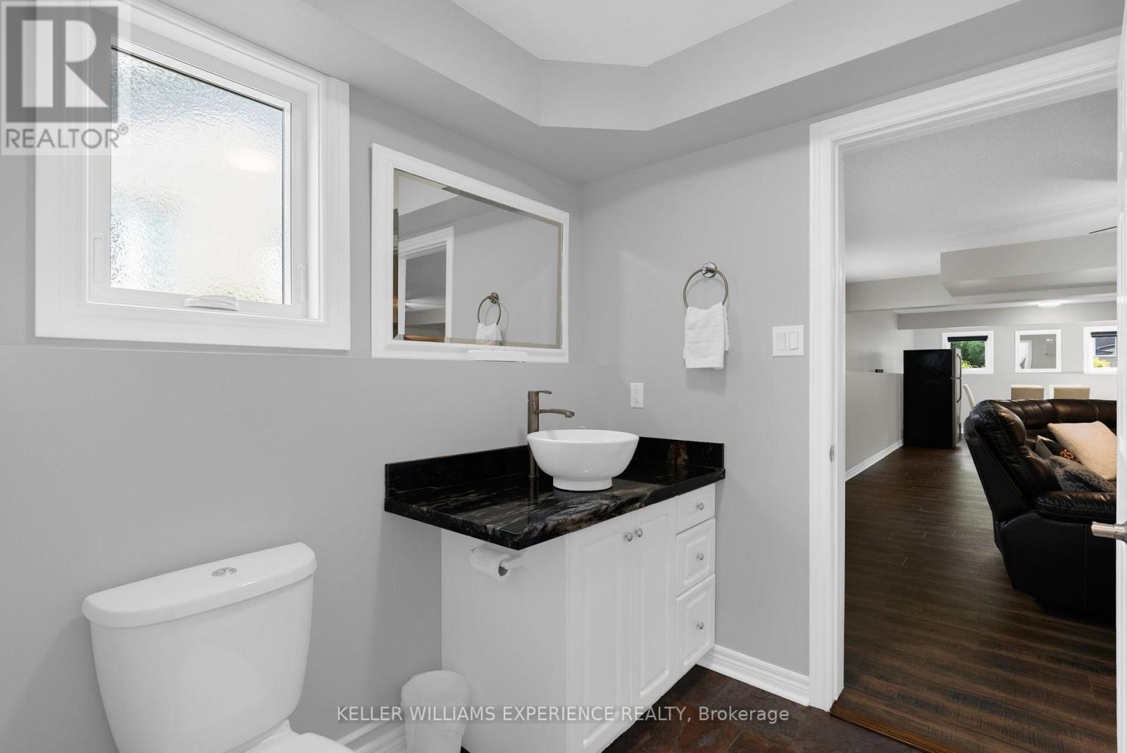 4 Downer Crescent, Wasaga Beach, Ontario  L9Z 1B9 - Photo 20 - S13650154