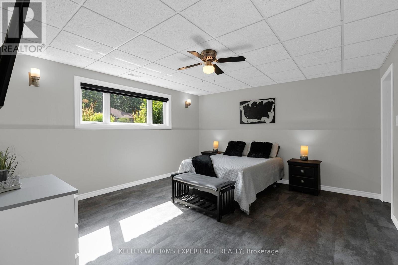 4 Downer Crescent, Wasaga Beach, Ontario  L9Z 1B9 - Photo 22 - S13650154